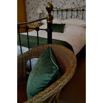 Cargar imagen en el visor de la galería, McAlister Textiles Matt Moss Green Piped Velvet Cushion Cushions and Covers