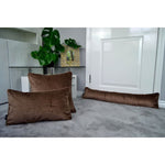 Cargar imagen en el visor de la galería, McAlister Textiles Matt Mocha Brown Piped Velvet Cushion Cushions and Covers 
