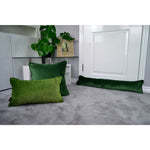 Cargar imagen en el visor de la galería, McAlister Textiles Matt Fern Green Piped Velvet Cushion Cushions and Covers 
