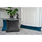 Cargar imagen en el visor de la galería, McAlister Textiles Matt Charcoal Grey Contrast Piped Velvet Cushion Cushions and Covers 
