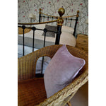 Cargar imagen en el visor de la galería, McAlister Textiles Matt Lilac Purple Piped Velvet Cushion Cushions and Covers 
