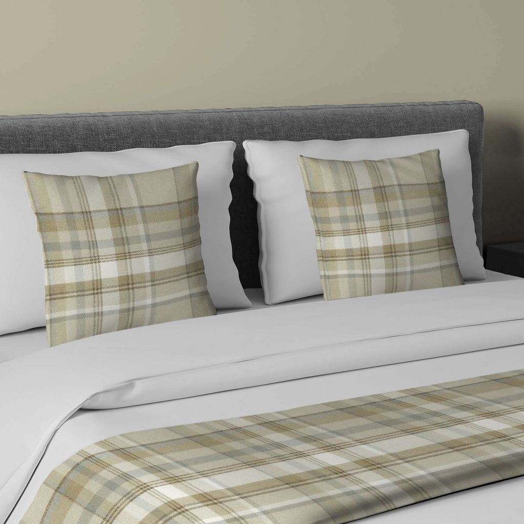 McAlister Textiles Heritage Beige Cream Tartan Bedding Set Bedding Set Runner (50x165cm) + 1x Cushion Cover 